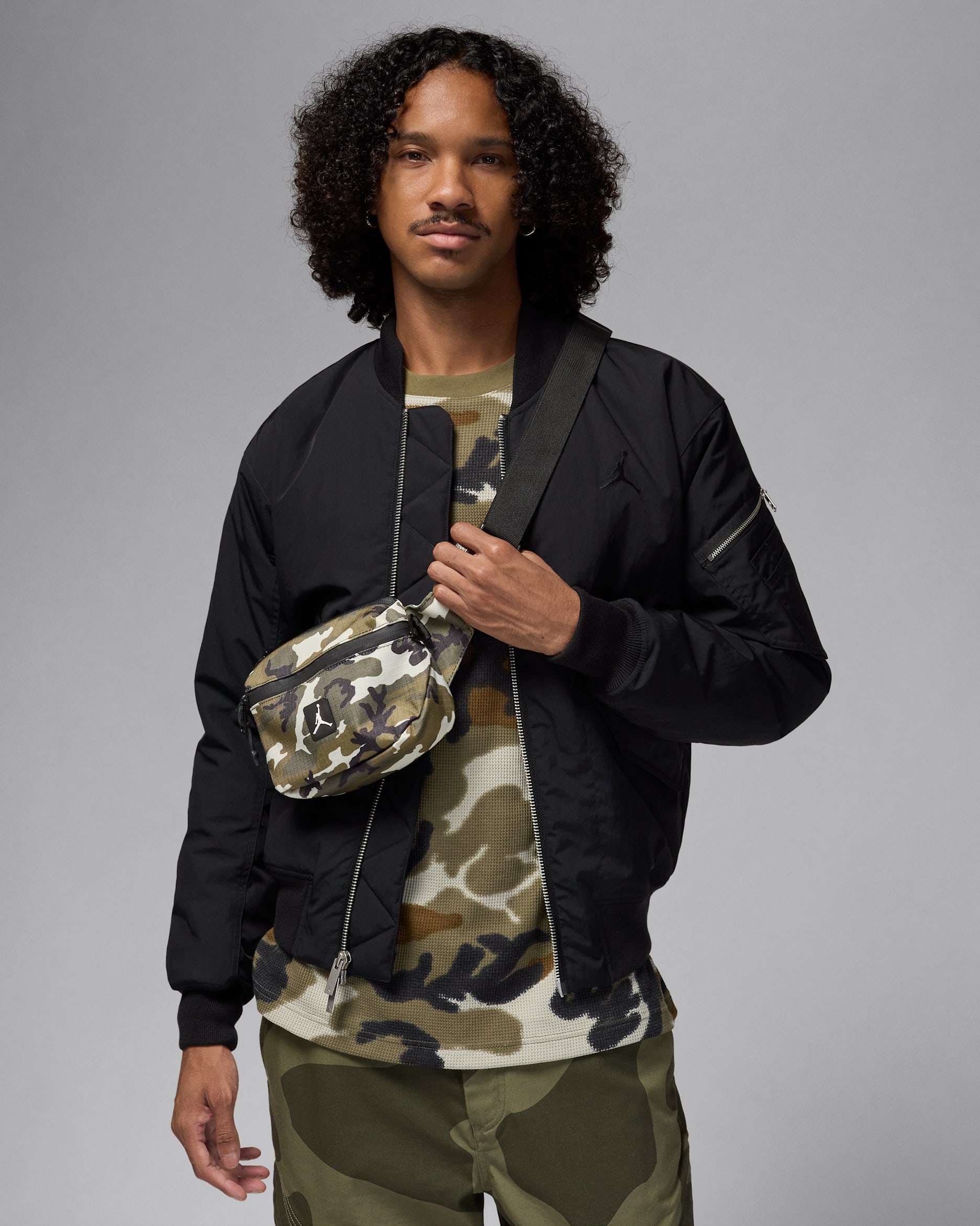 Jordan Franchise Crossbody Bag (2L). Nike.com